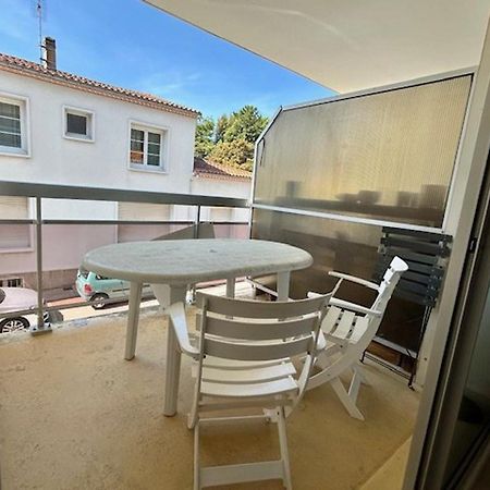 Appartement T2 A Royan, 4 Pers., Proche Plage Et Commerces, Parking, Balcon, Confortable Et Equipe - Fr-1-494-60 Buitenkant foto