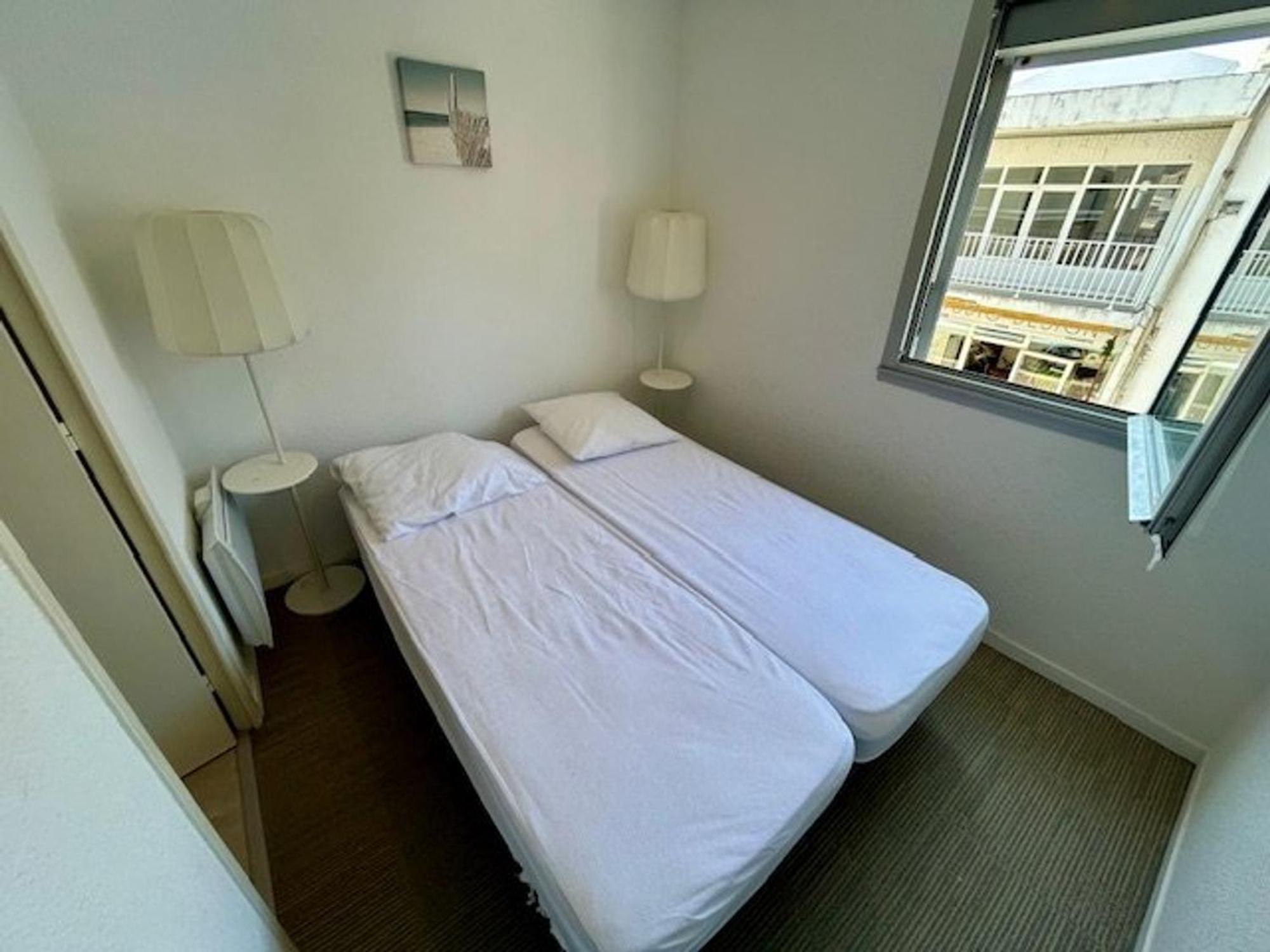 Appartement T2 A Royan, 4 Pers., Proche Plage Et Commerces, Parking, Balcon, Confortable Et Equipe - Fr-1-494-60 Buitenkant foto