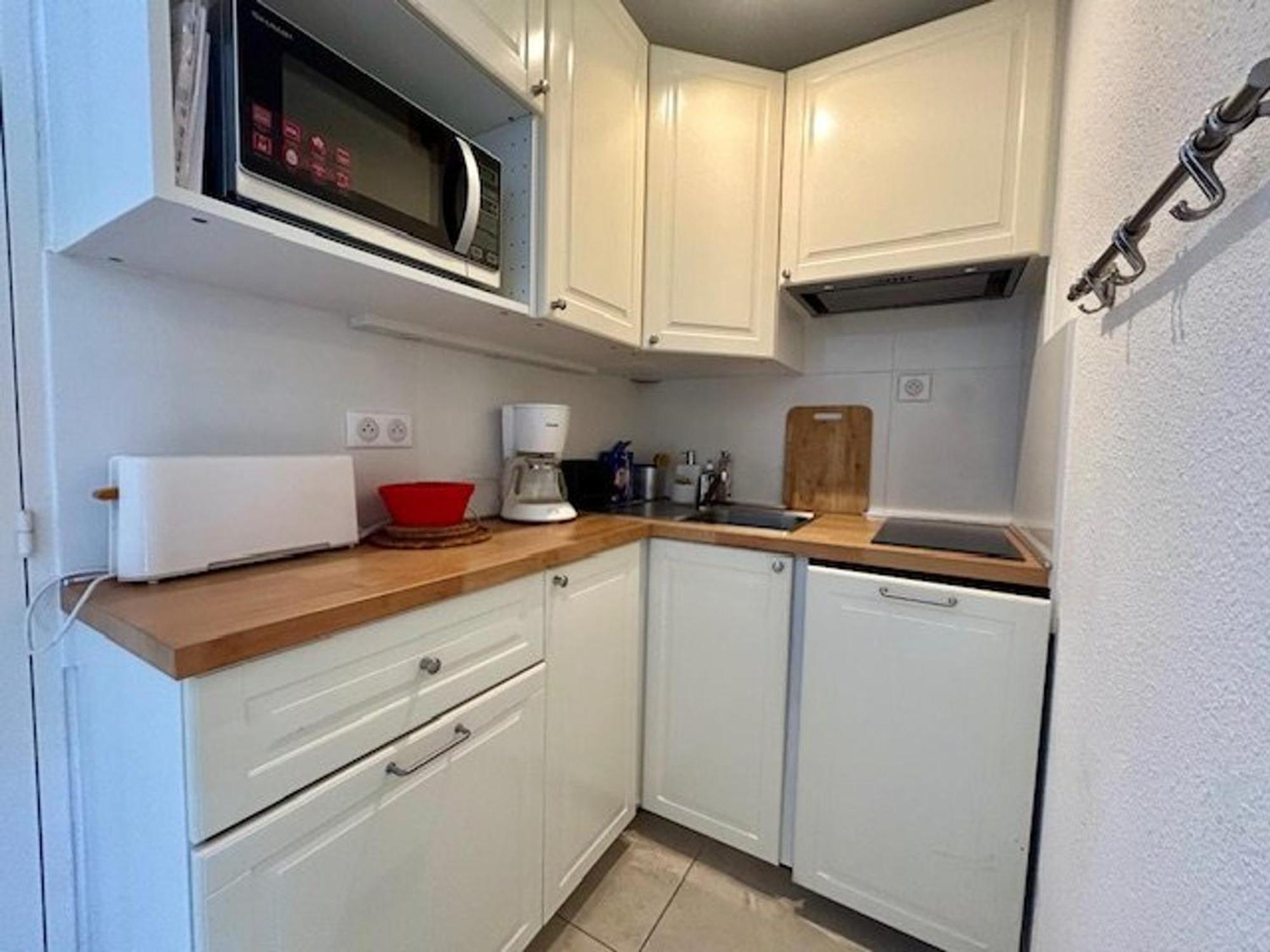Appartement T2 A Royan, 4 Pers., Proche Plage Et Commerces, Parking, Balcon, Confortable Et Equipe - Fr-1-494-60 Buitenkant foto